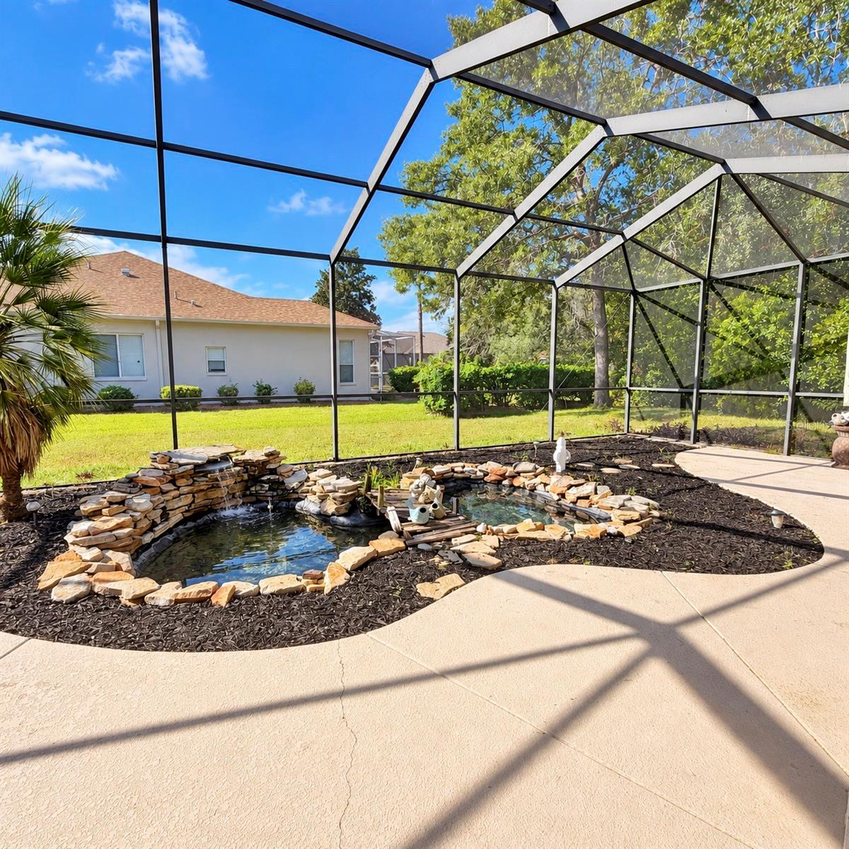 15127 Surrey Bnd Property Photo 3