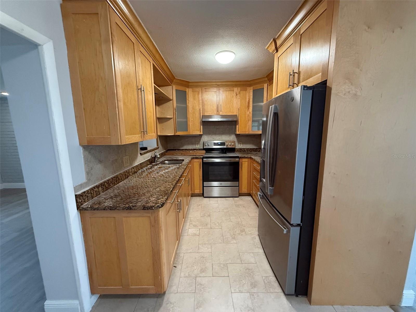 953 Cedarwood Ave Property Photo 7