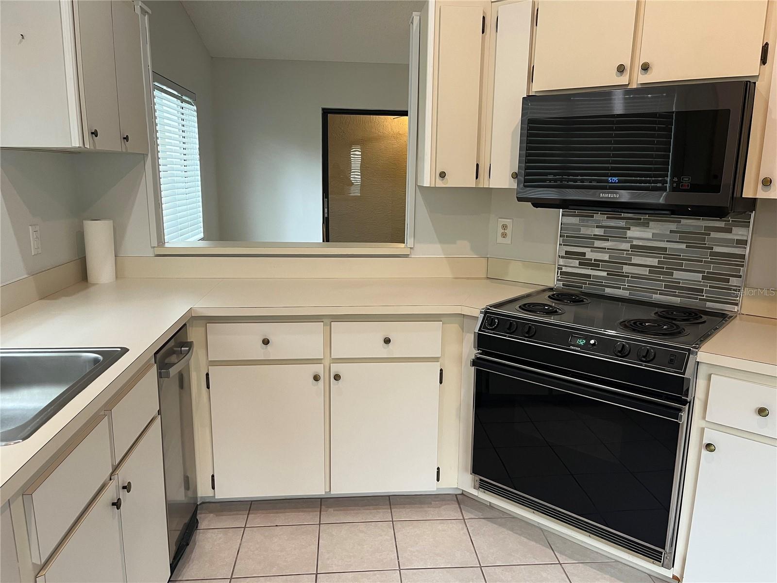 8180 Sturbridge Ct #c Property Photo 9