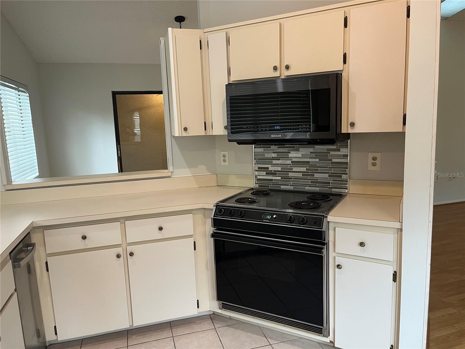 8180 Sturbridge Ct #c Property Photo 10
