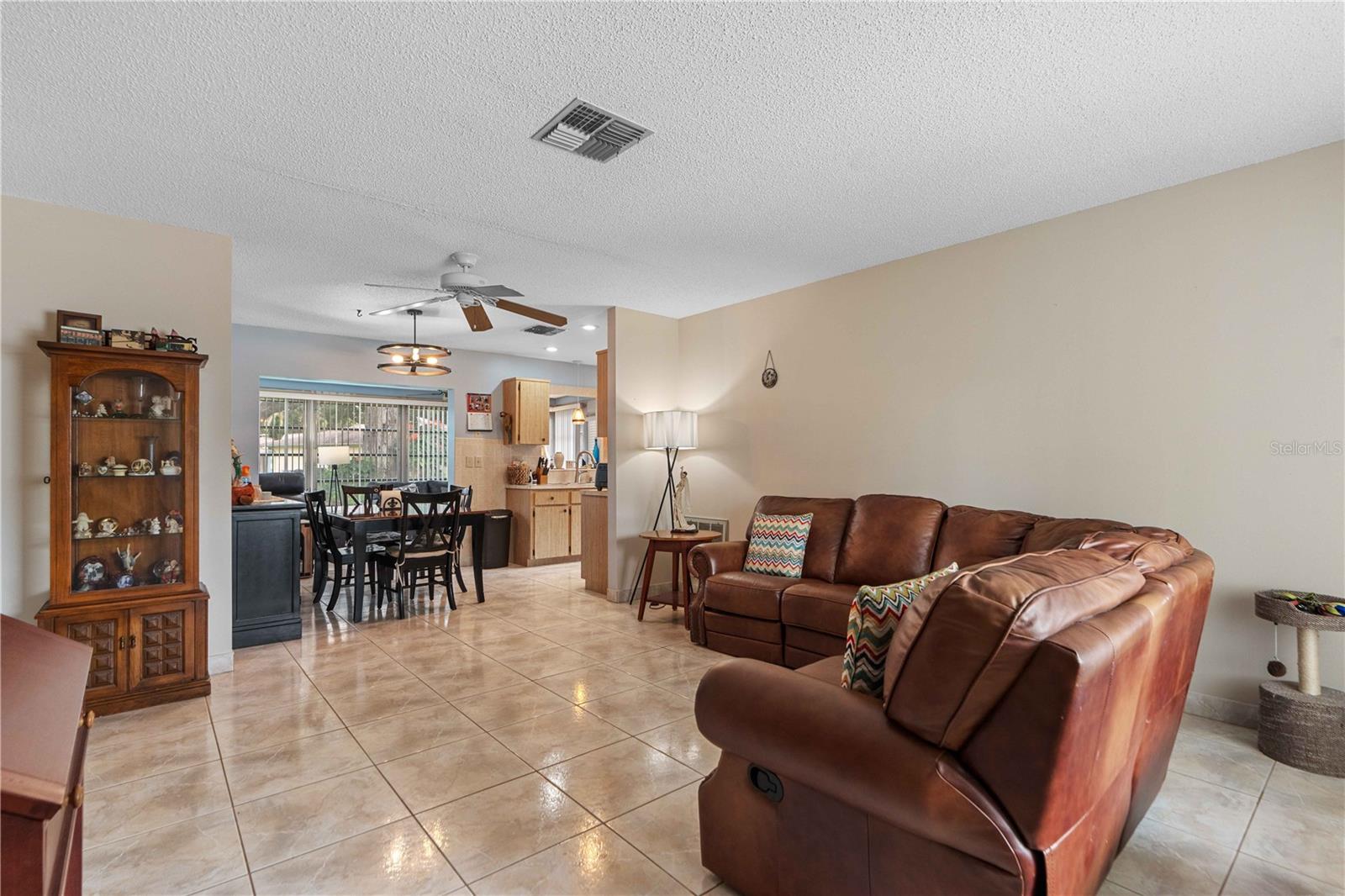 8030 Gleneagle Dr Property Photo 3