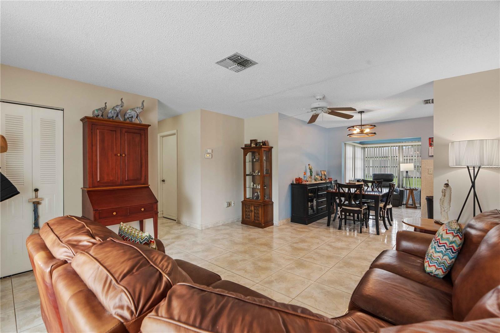 8030 Gleneagle Dr Property Photo 4