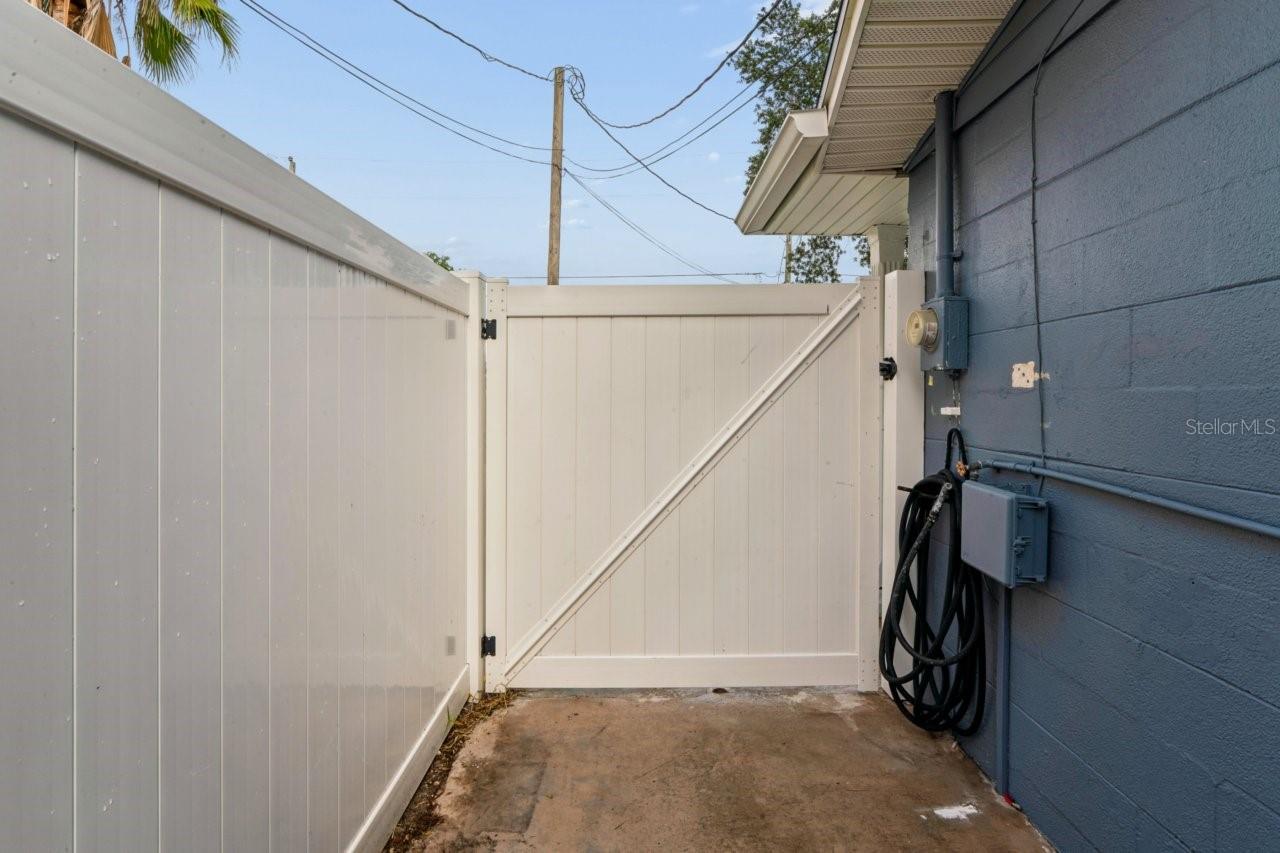 13701 Leslie Dr Property Photo 68