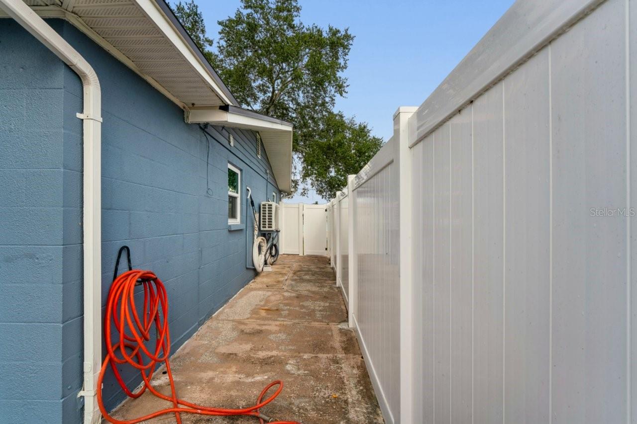13701 Leslie Dr Property Photo 69