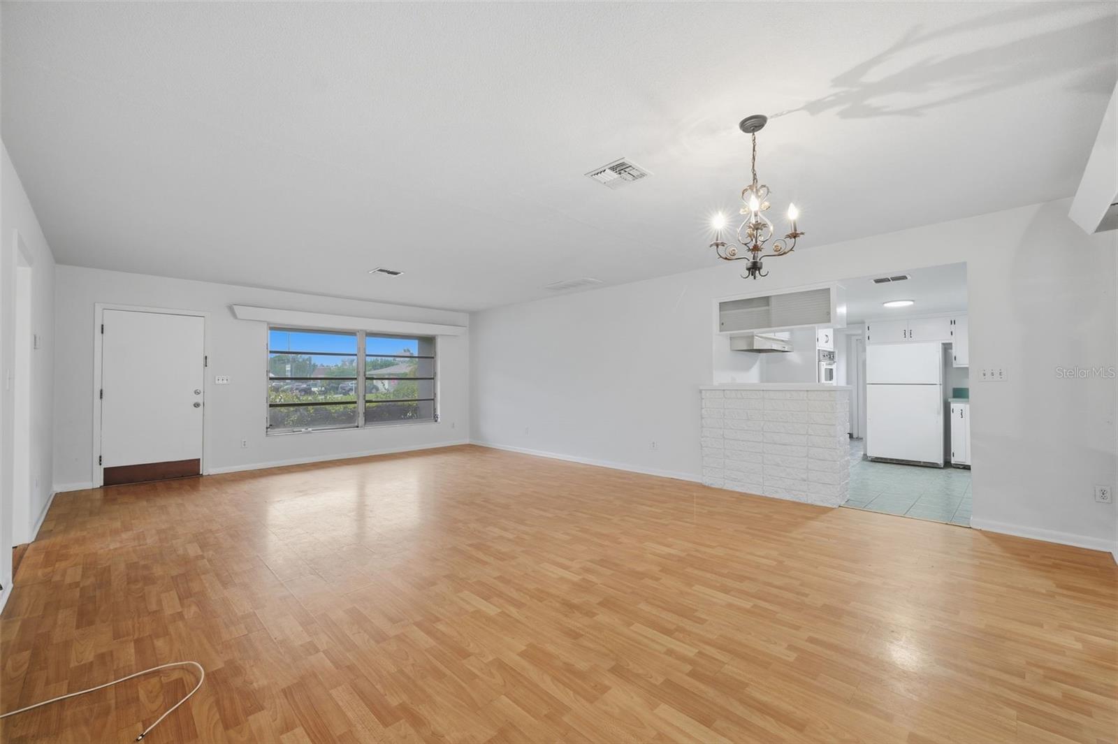 1354 S Lotus Dr Property Photo 5
