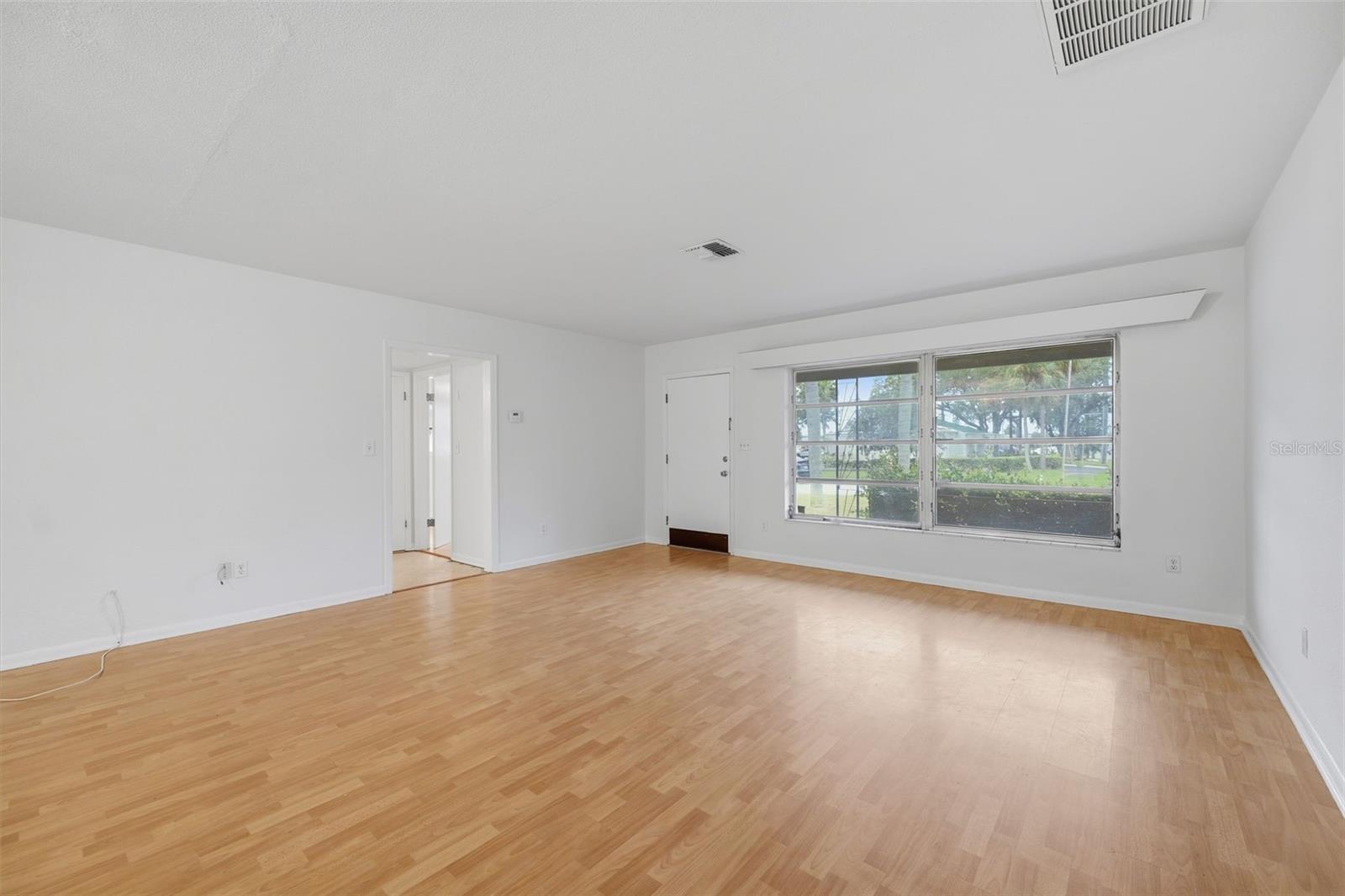 1354 S Lotus Dr Property Photo 6