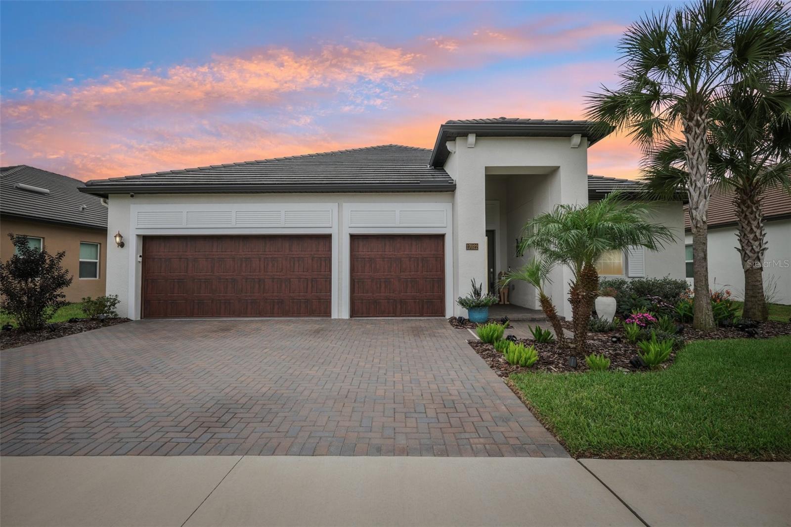 17022 Forge Surf St Property Photo 1