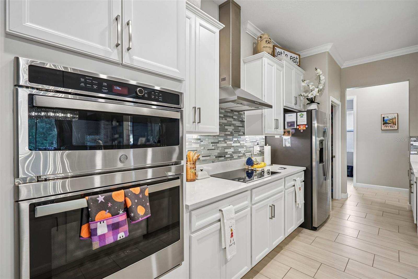 17022 Forge Surf St Property Photo 10