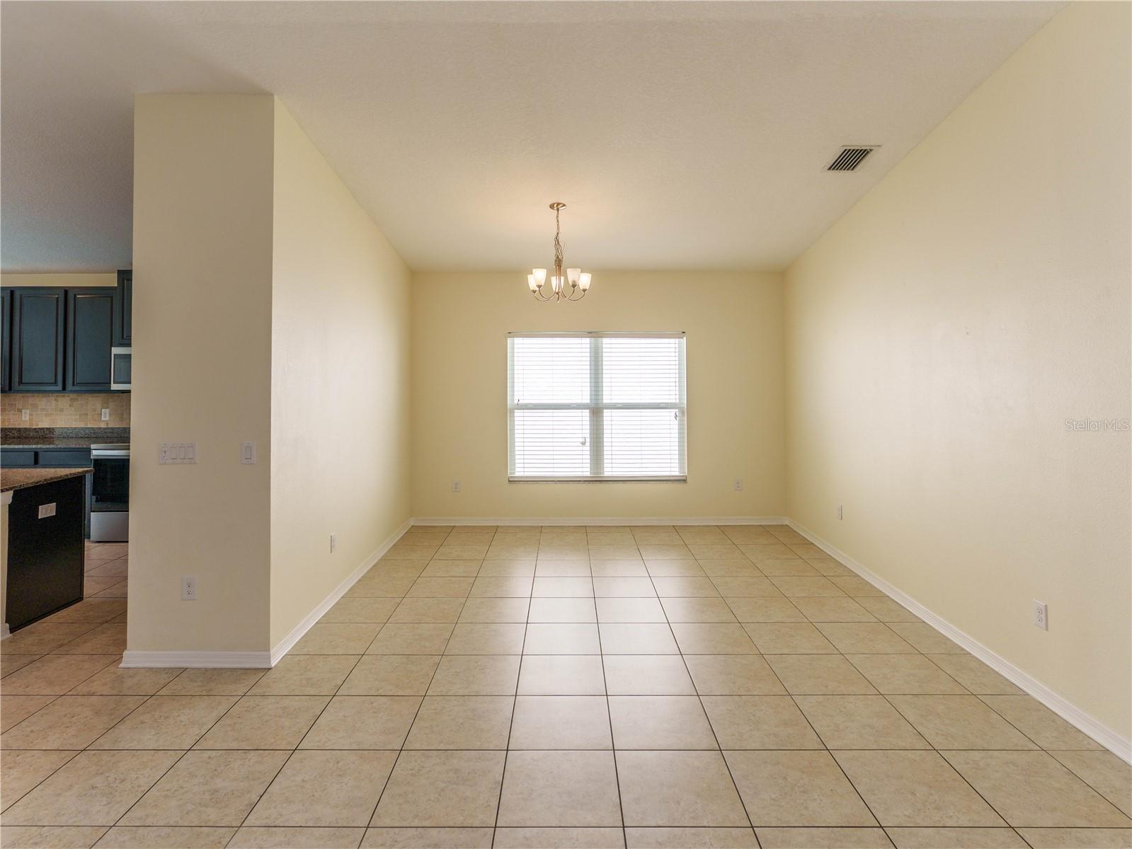 14148 Finsbury Dr Property Photo 5