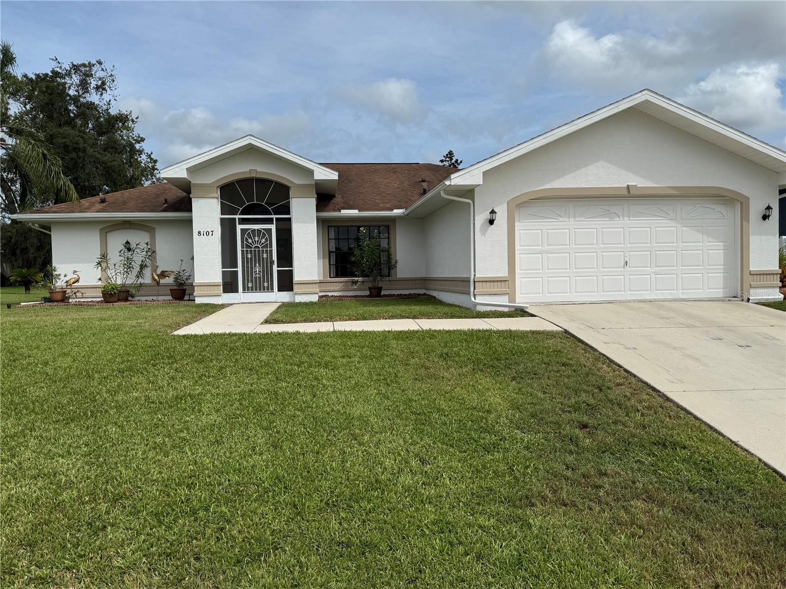 8107 Tedburn Park Property Photo 1