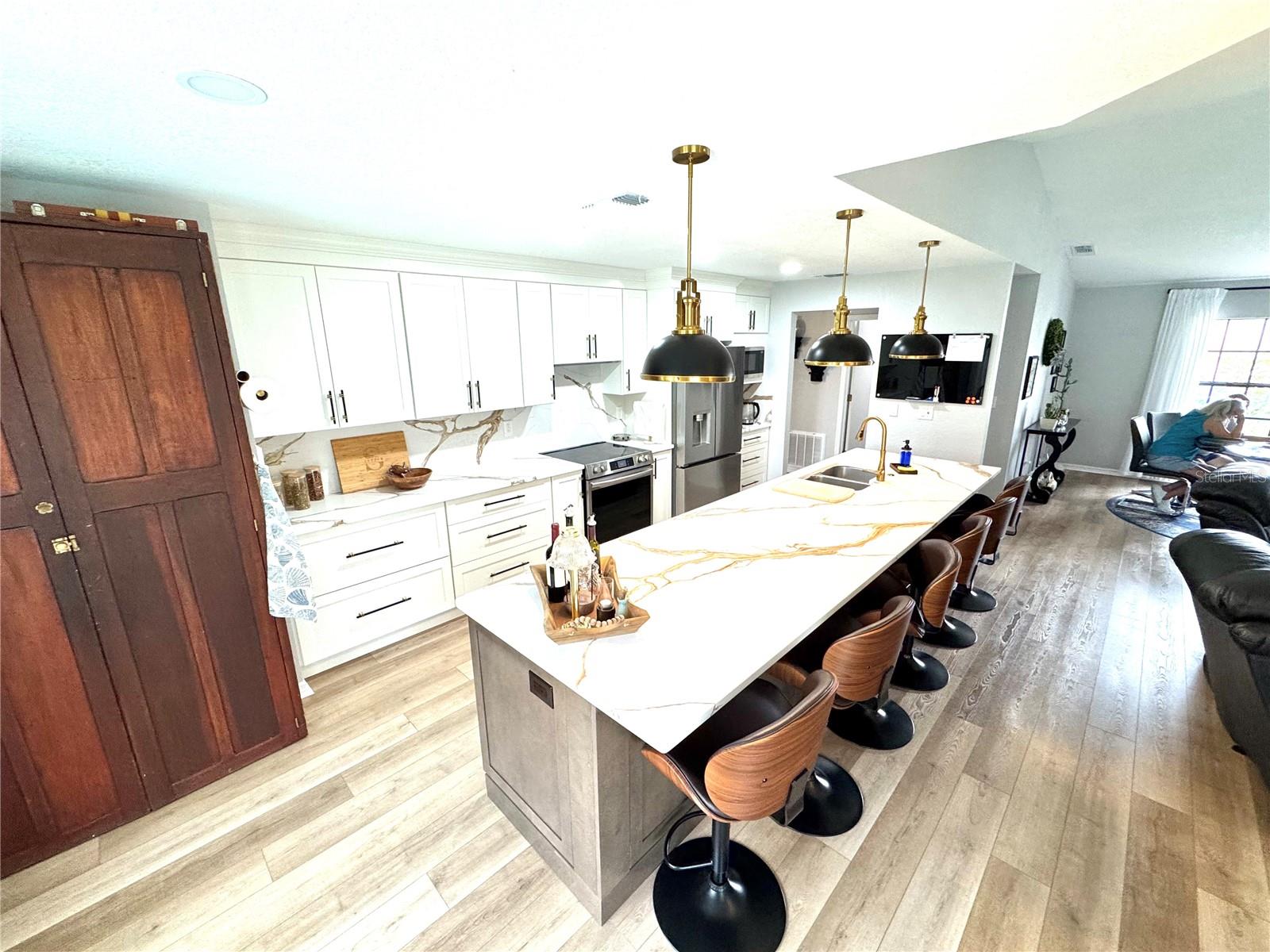 8107 Tedburn Park Property Photo 12