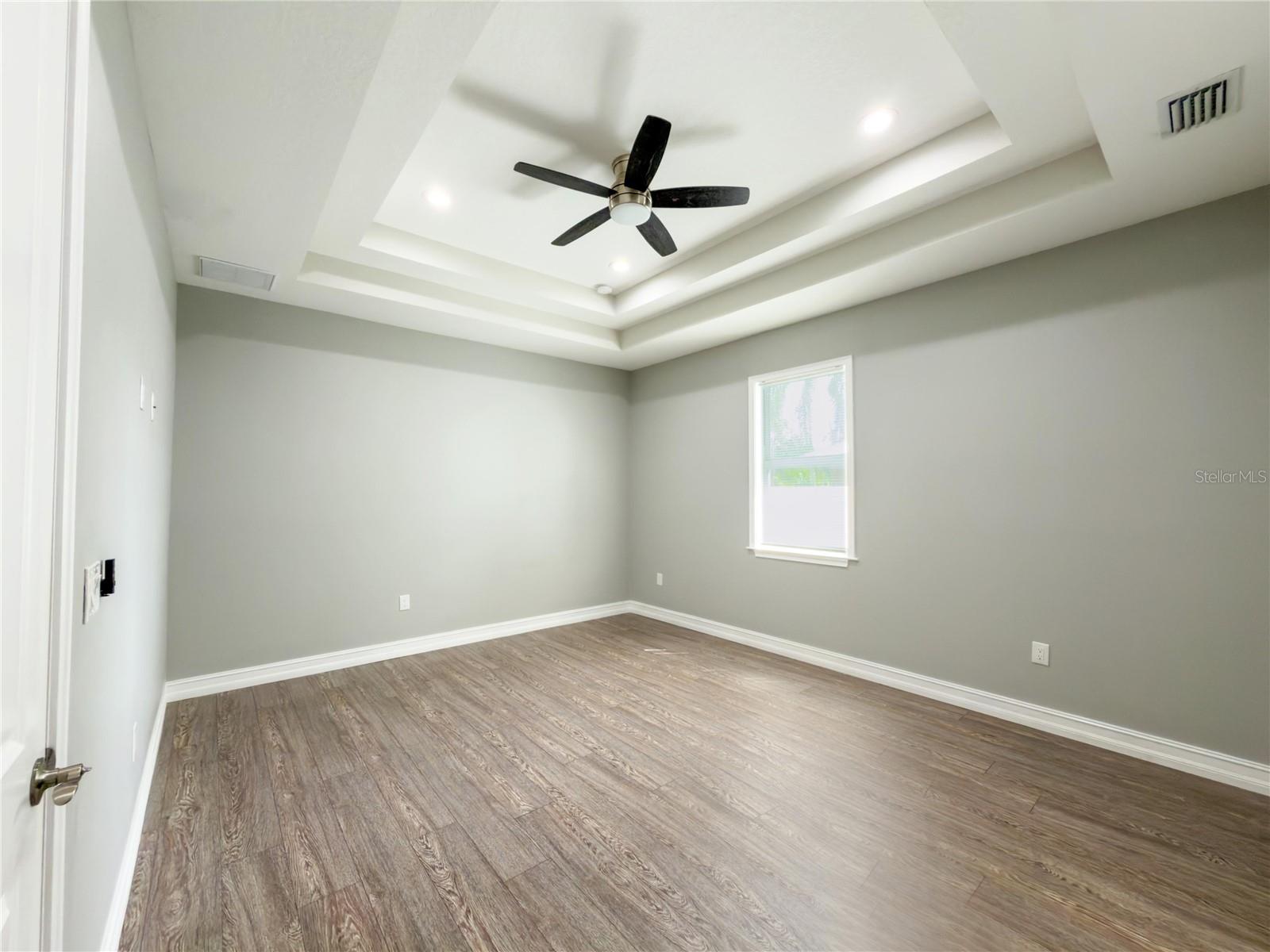 3920 W Crenshaw St Property Photo 26