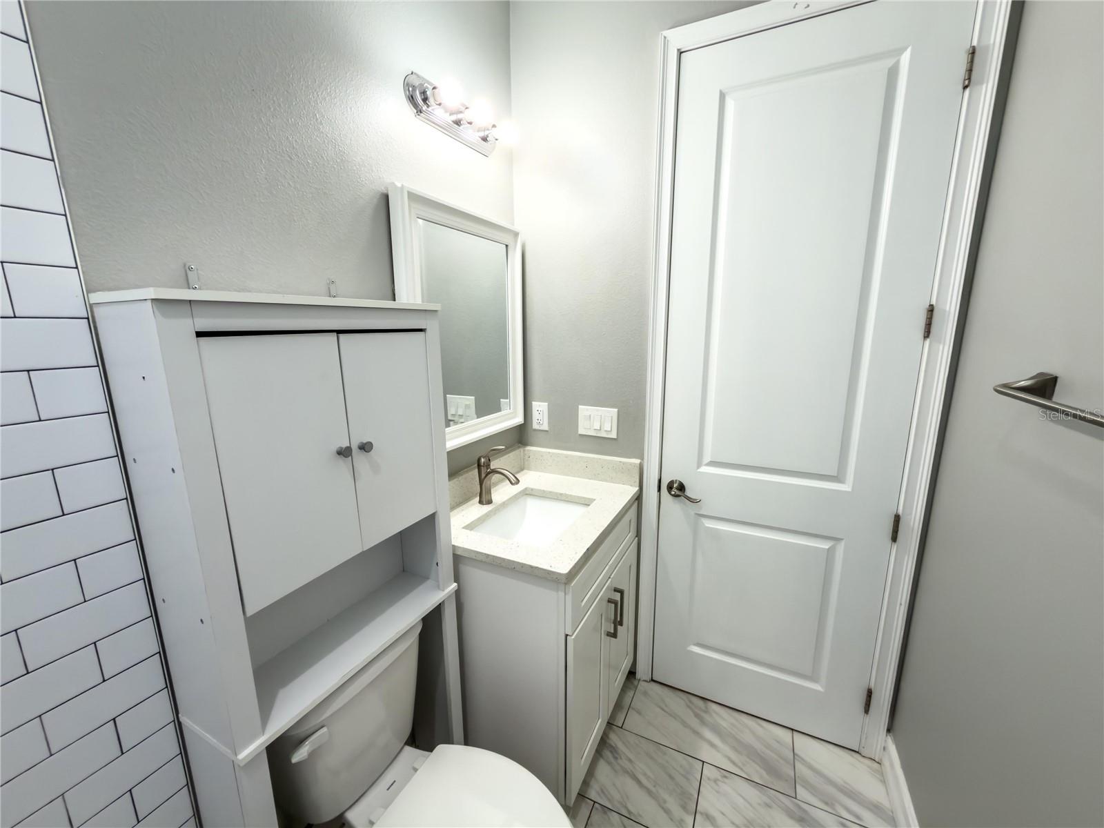 3920 W Crenshaw St Property Photo 39