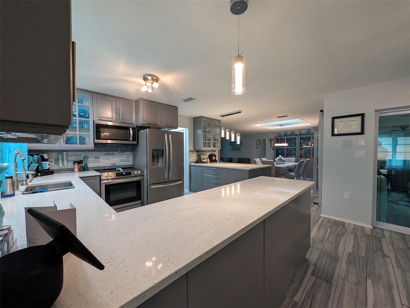 7136 Vista Way Property Photo 2