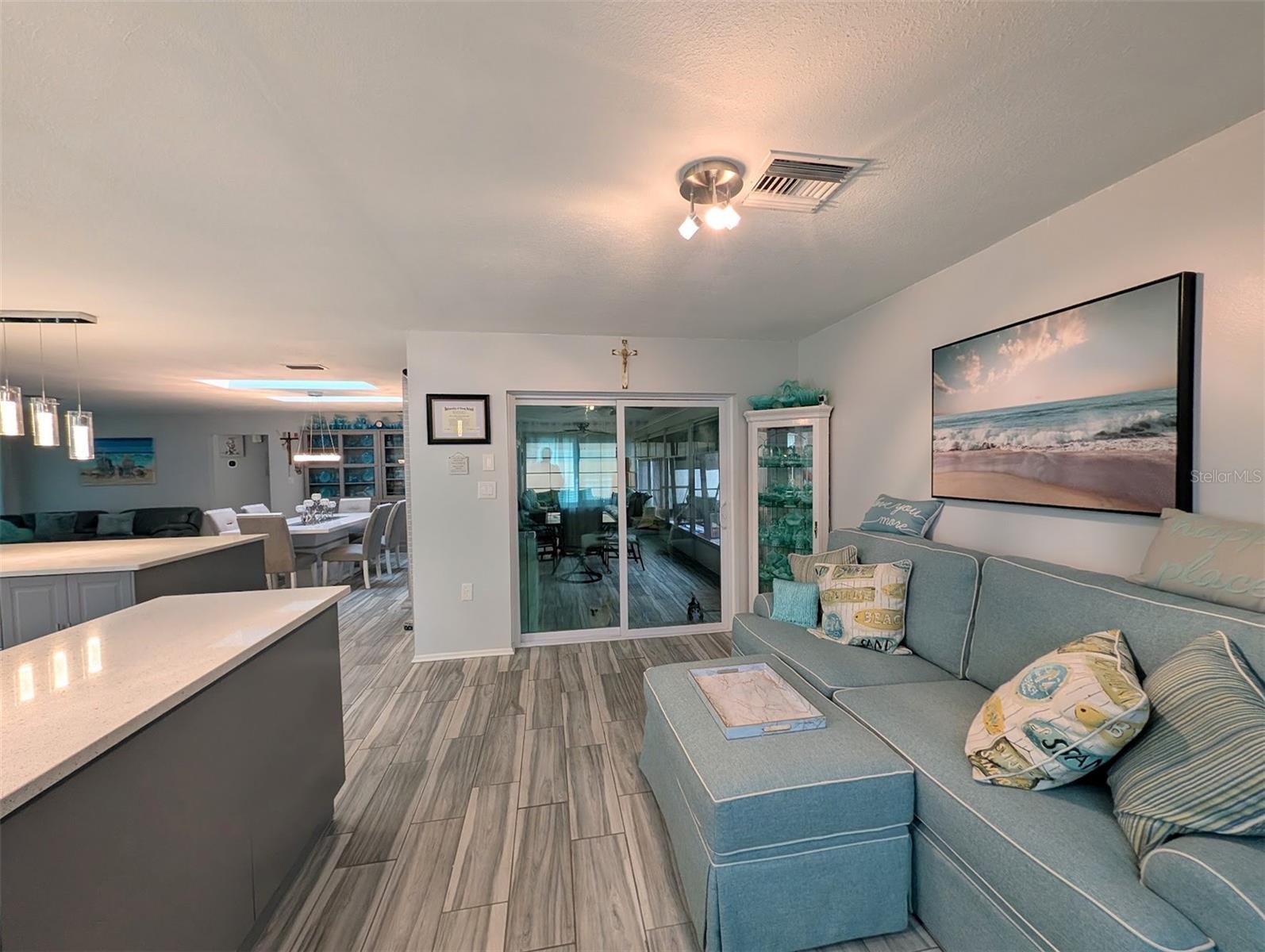 7136 Vista Way Property Photo 12