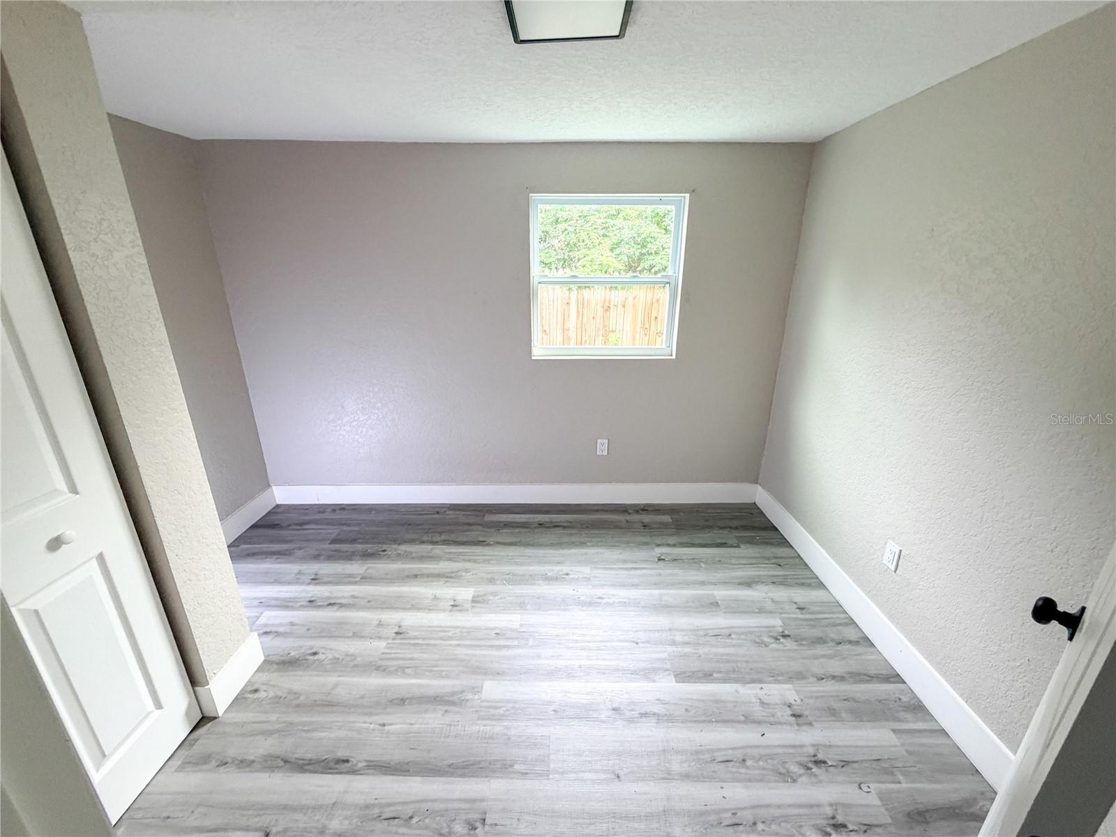 8308 N Mulberry St Property Photo 12