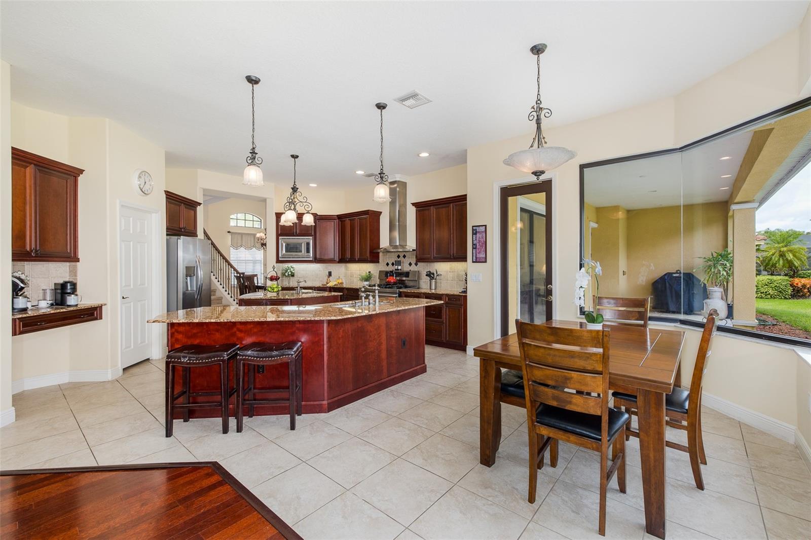 10640 Pontofino Cir Property Photo 23