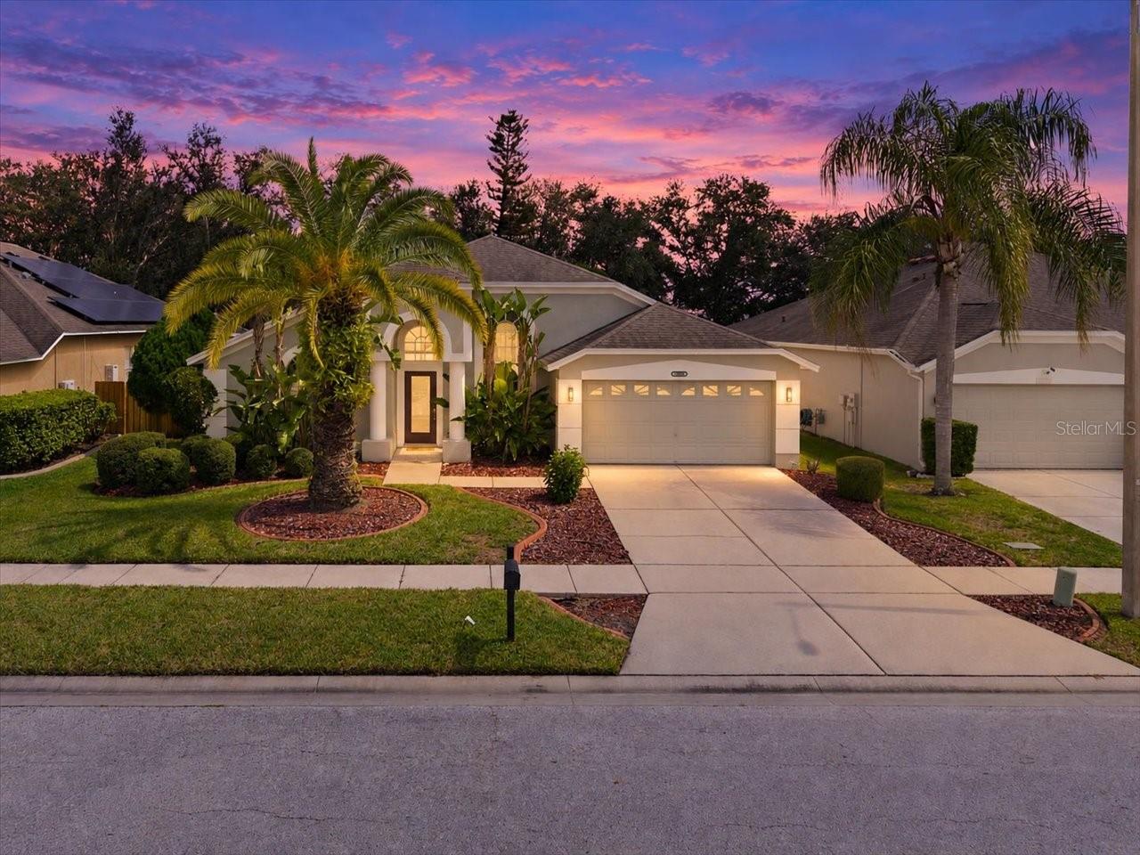 18009 Palm Breeze Dr Property Photo 2