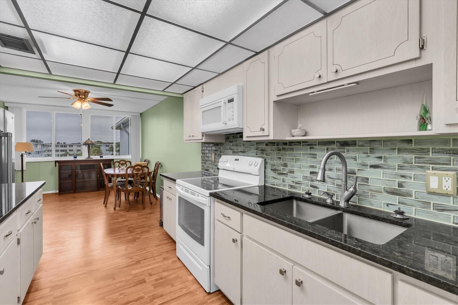 4715 Bay St Ne #330 Property Photo 16