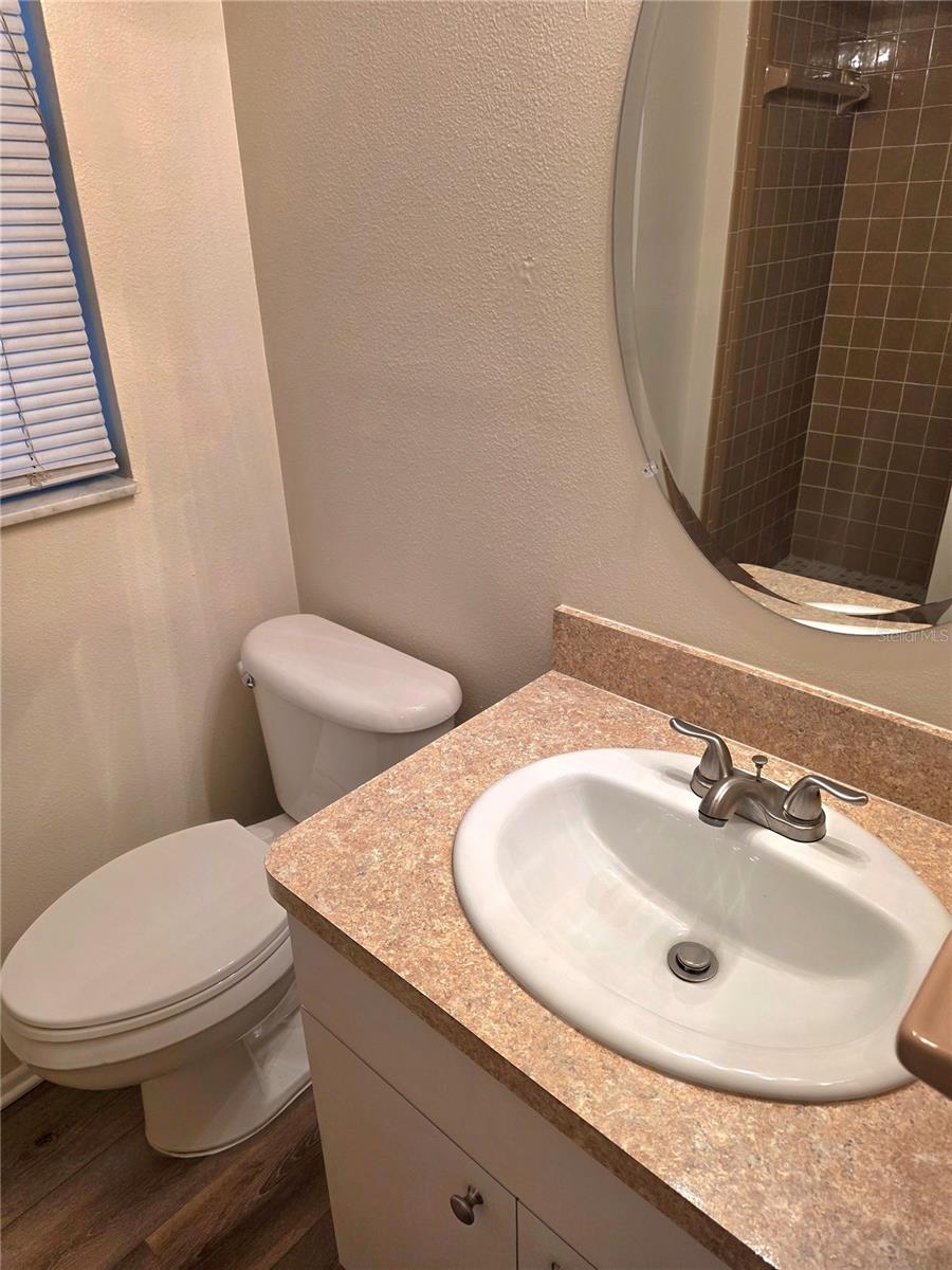 5446 Colchester Ave Property Photo 13