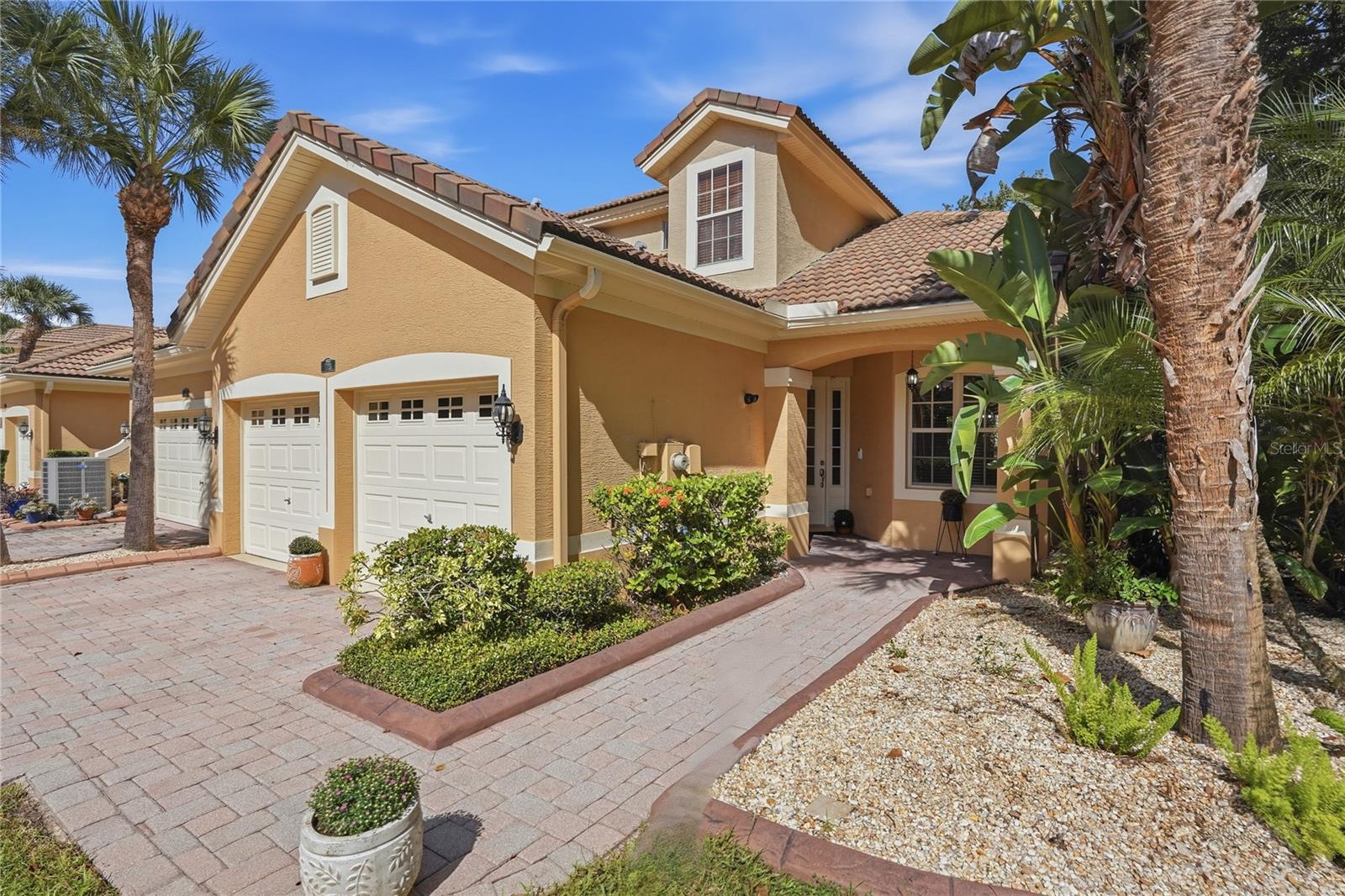7323 GABERIA RD Property Photo 1