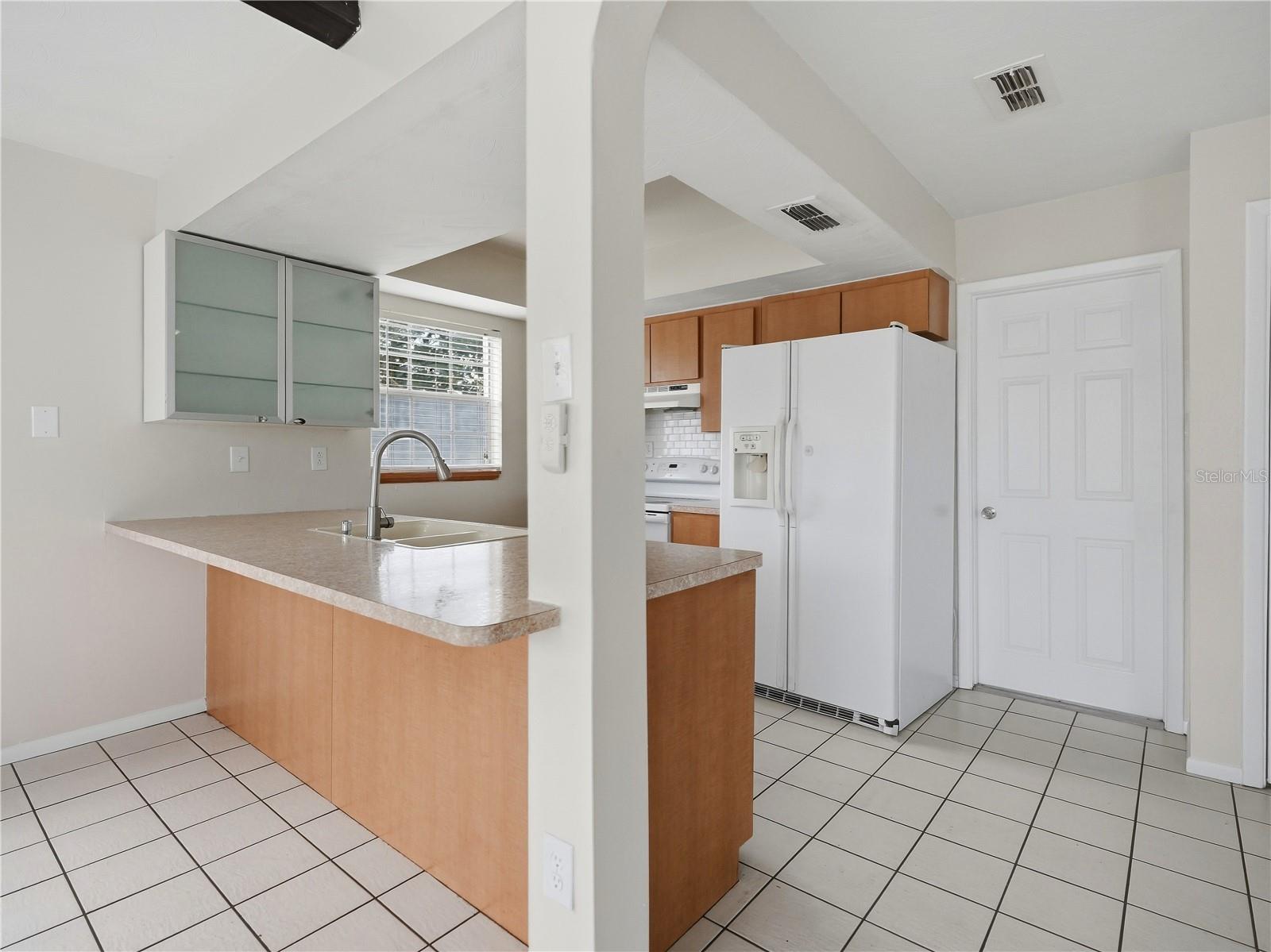 2048 Waterfall Dr Property Photo 12