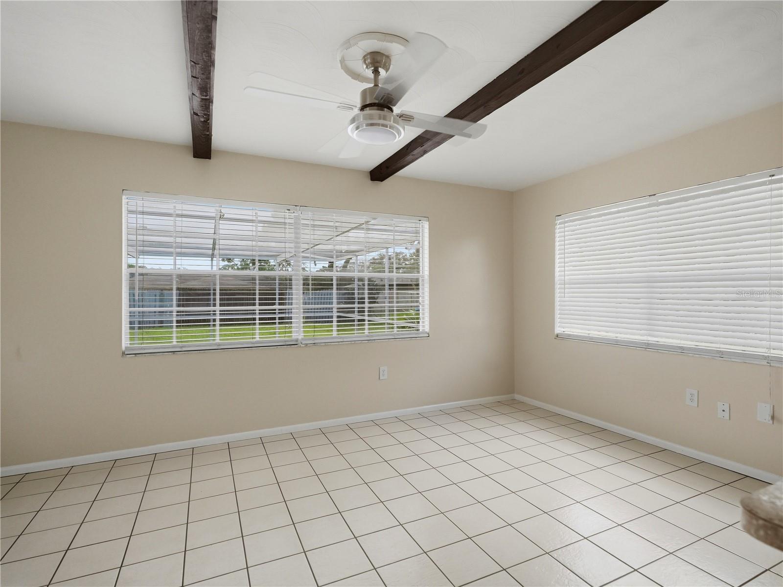 2048 Waterfall Dr Property Photo 20