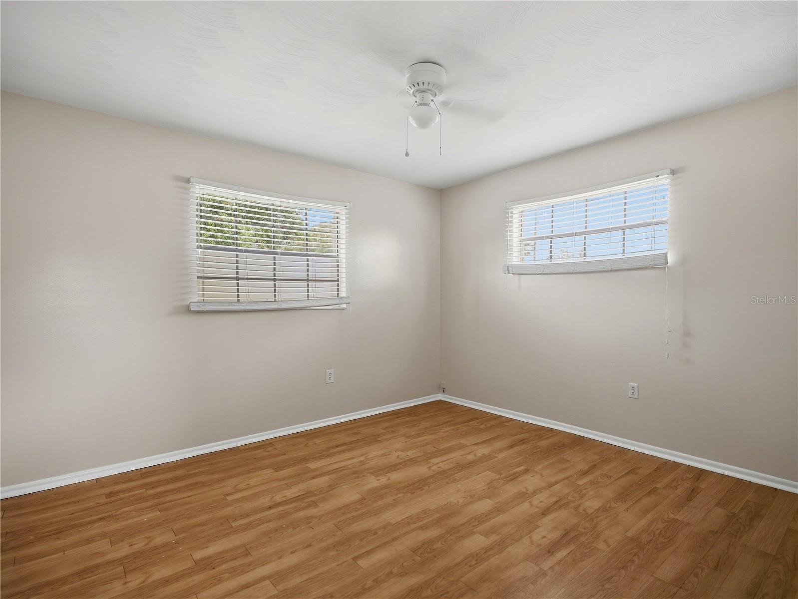 2048 Waterfall Dr Property Photo 28