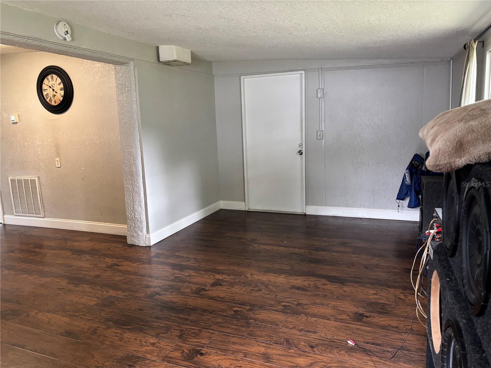 11010 Hassle Ave Property Photo 16