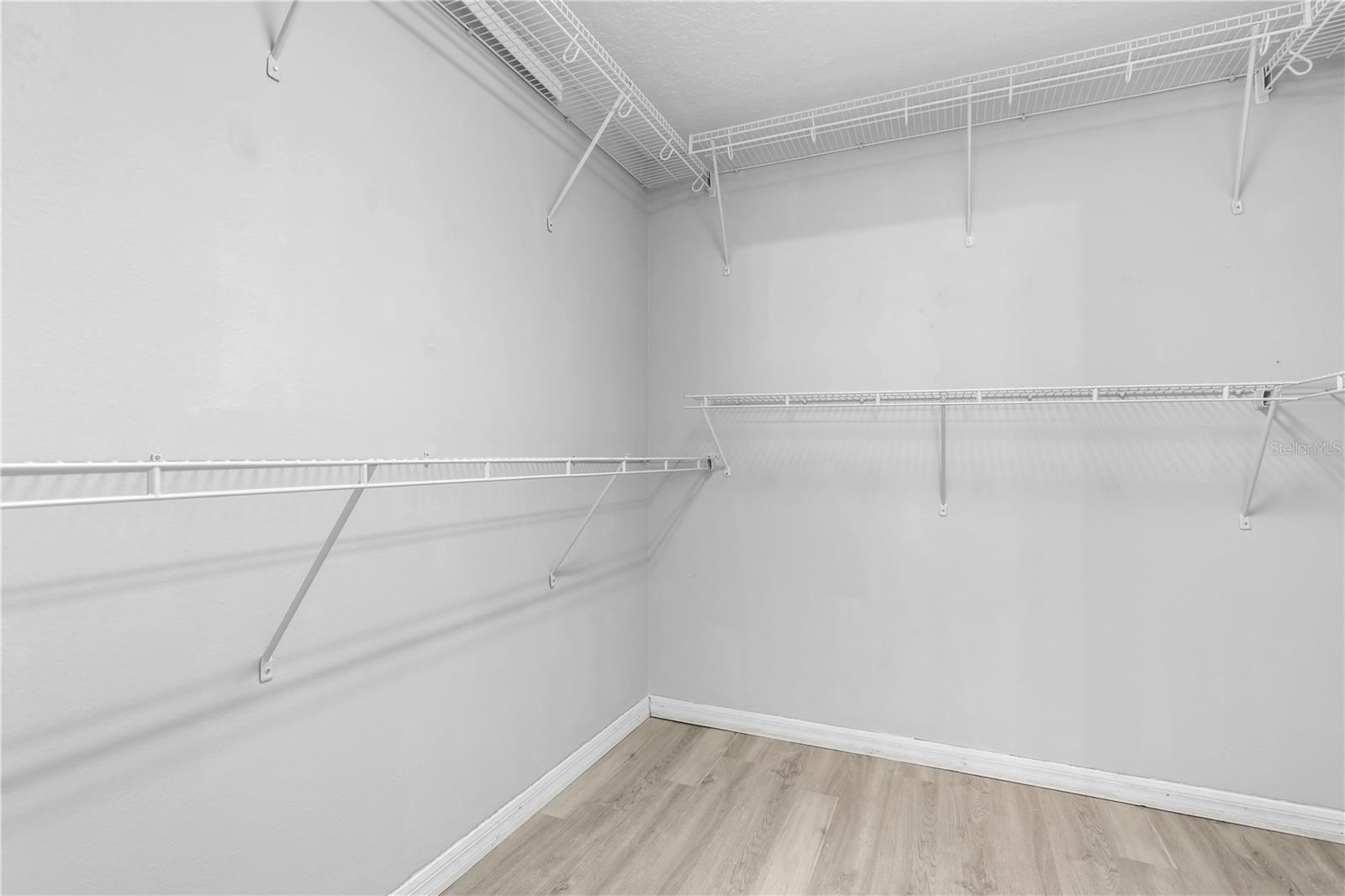 2264 Viehman Trl Property Photo 17