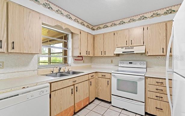 6235 Ogburn St Property Photo 5