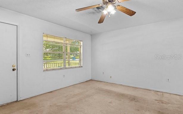 6235 Ogburn St Property Photo 7