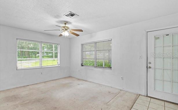6235 Ogburn St Property Photo 10