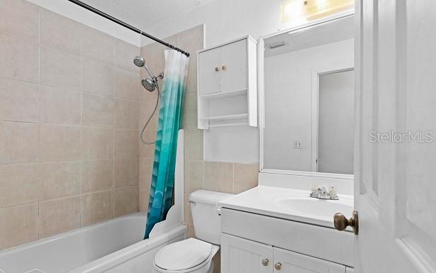 6235 Ogburn St Property Photo 23