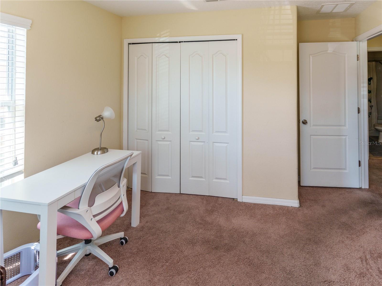 9812 Trumpet Vine Loop Property Photo 10