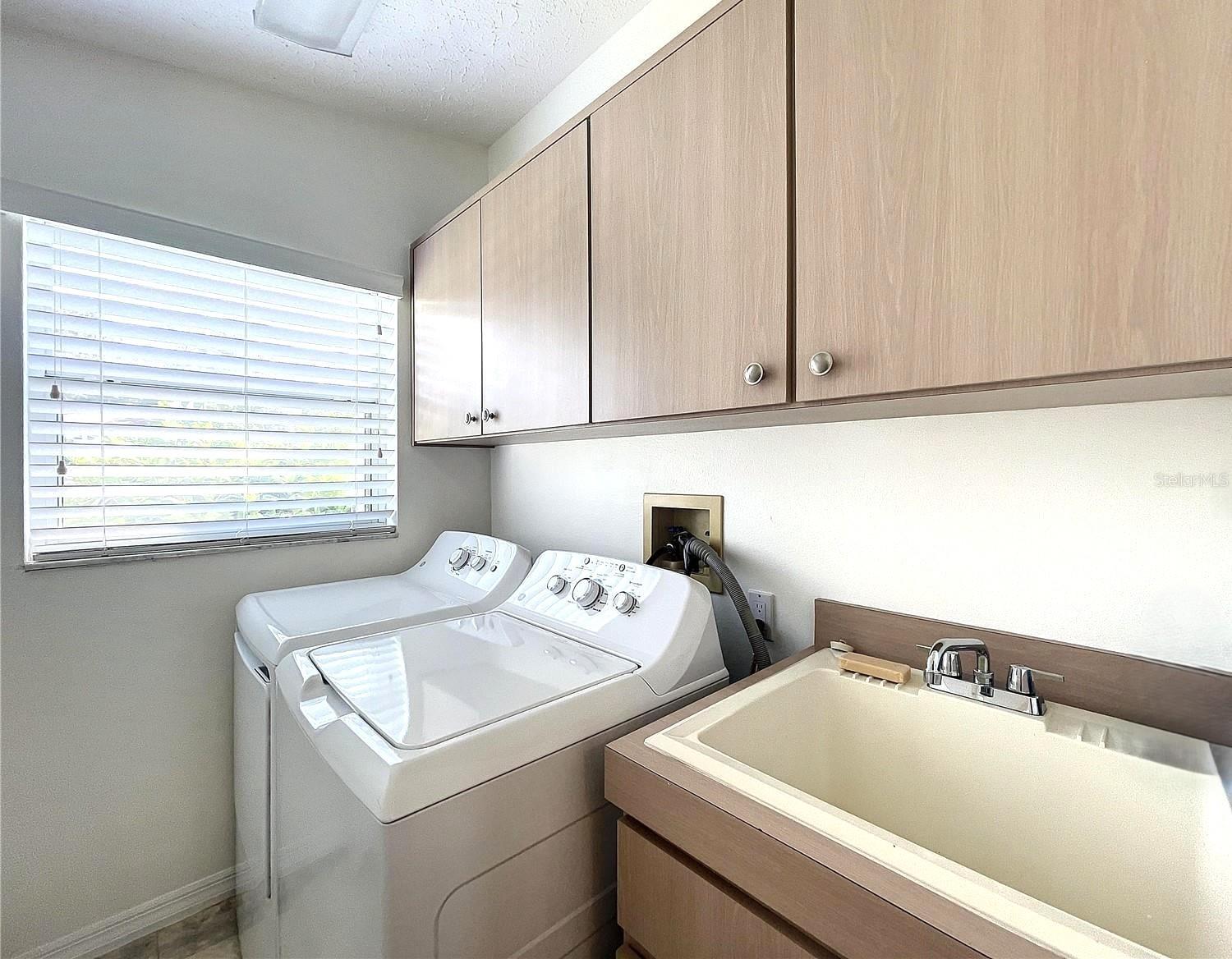 10247 Skyland St Property Photo 25