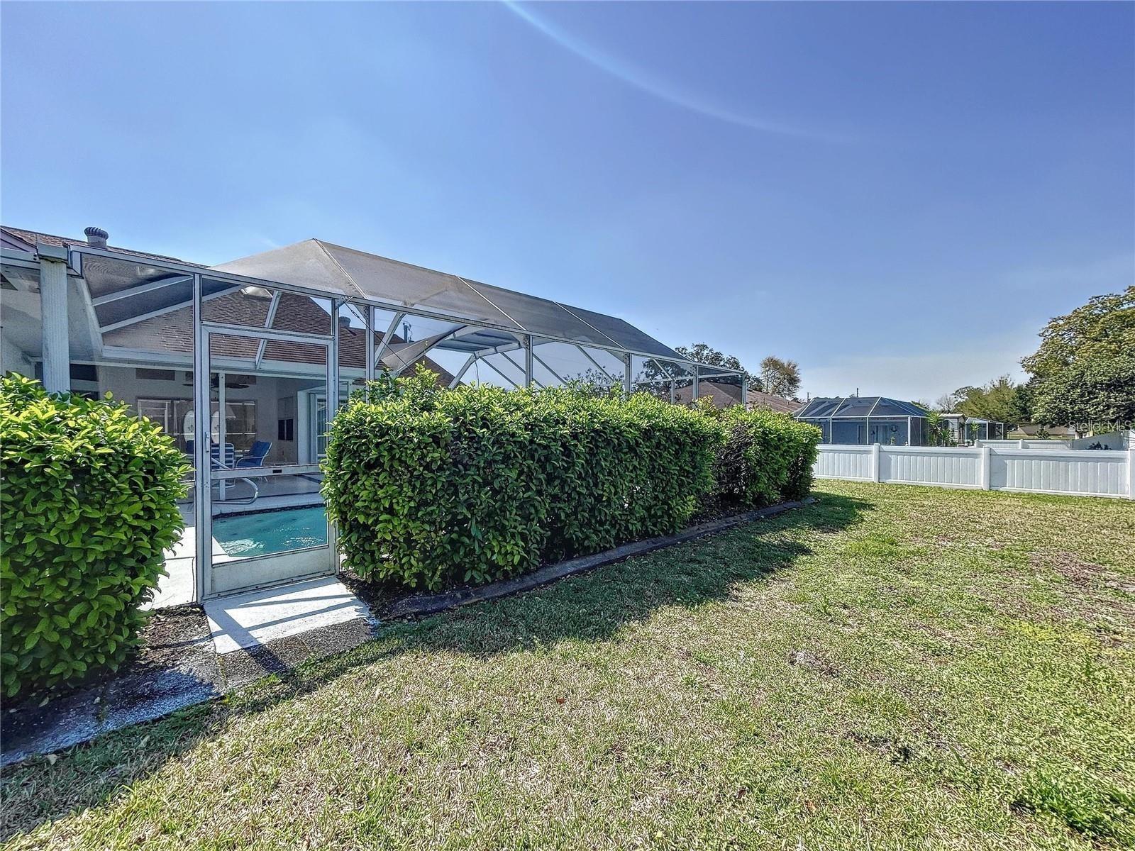 10247 Skyland St Property Photo 45
