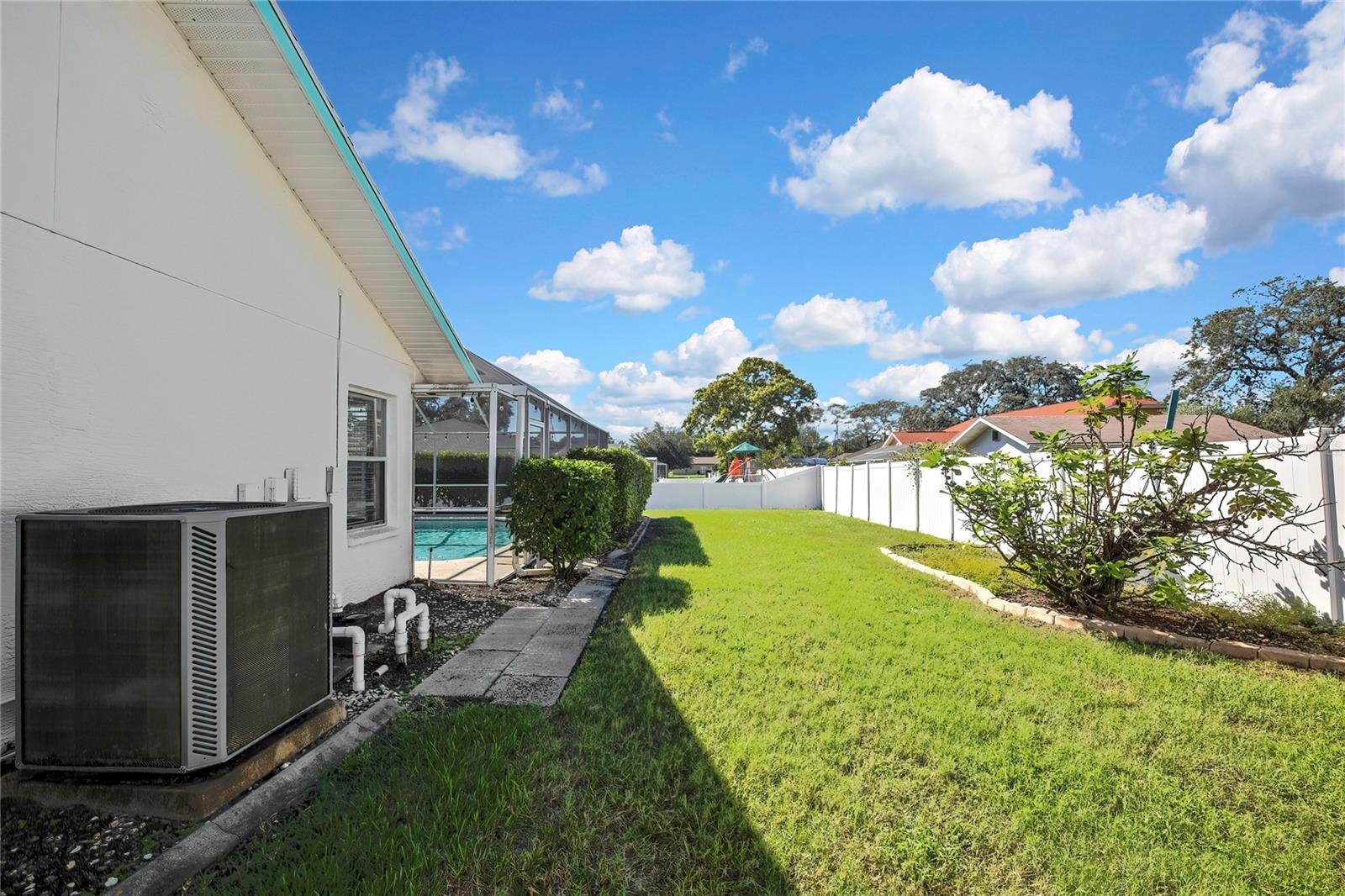 10247 Skyland St Property Photo 47