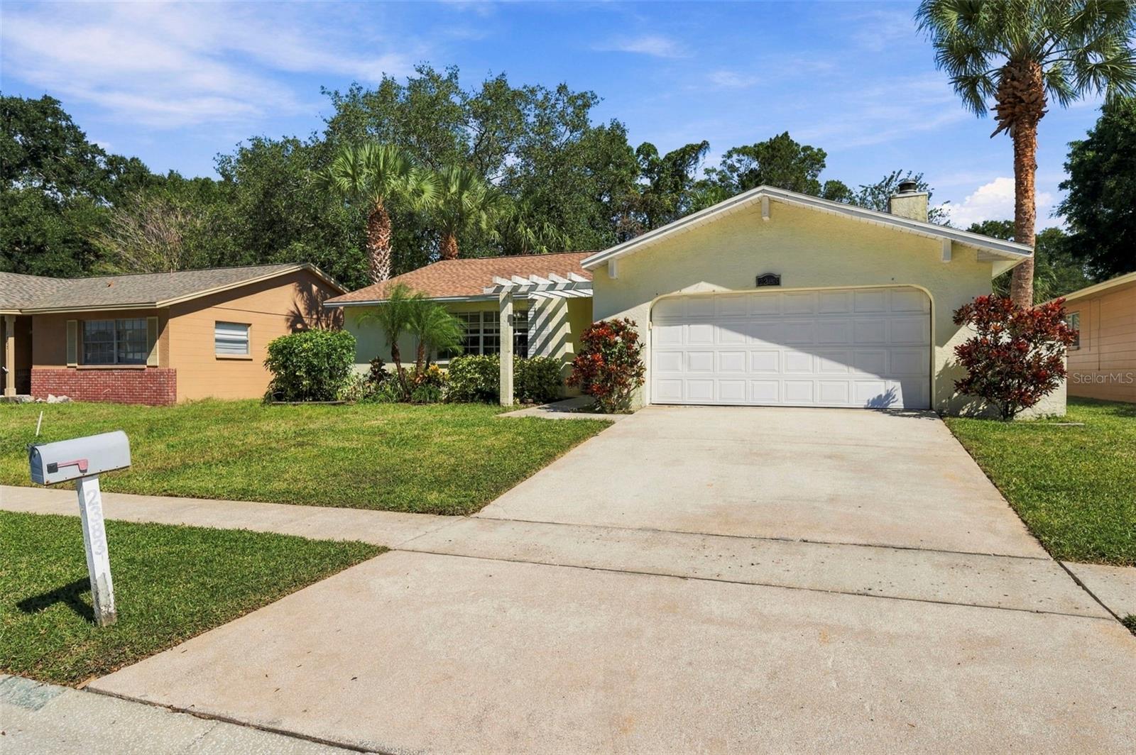 2383 Grove Valley Ave Property Photo 4
