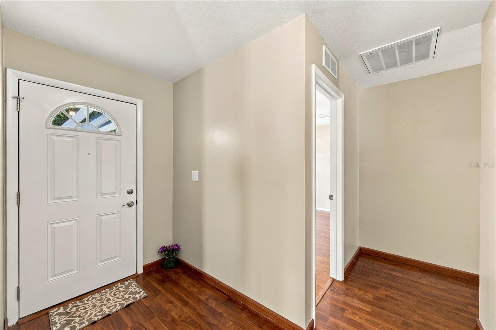 2383 Grove Valley Ave Property Photo 6