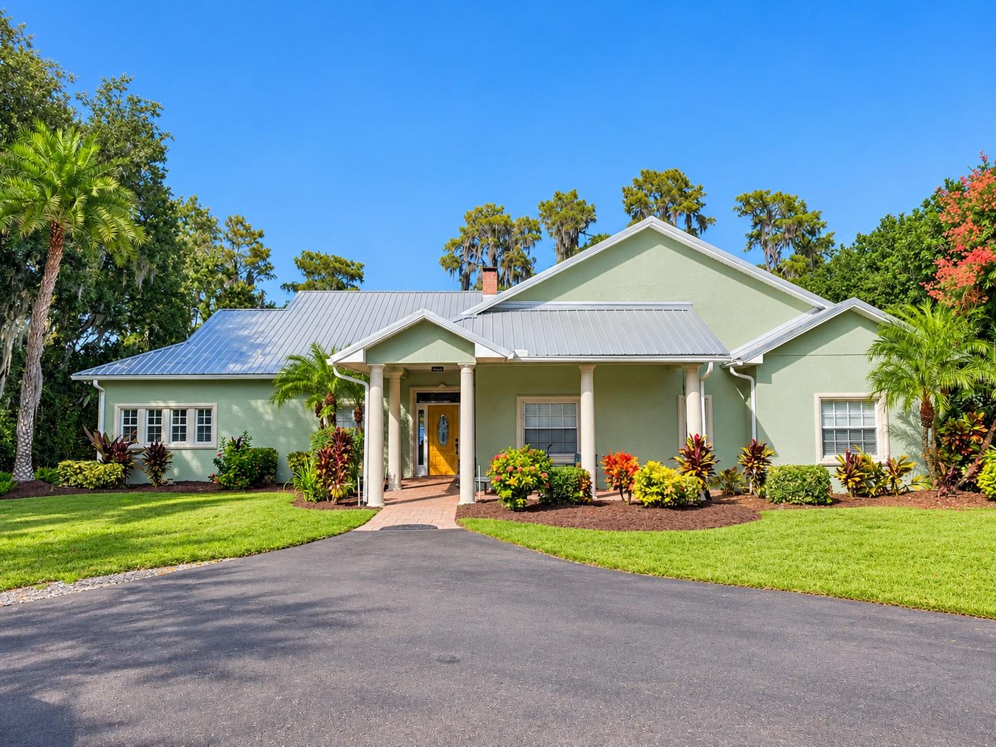 17855 Boy Scout Rd Property Photo 1