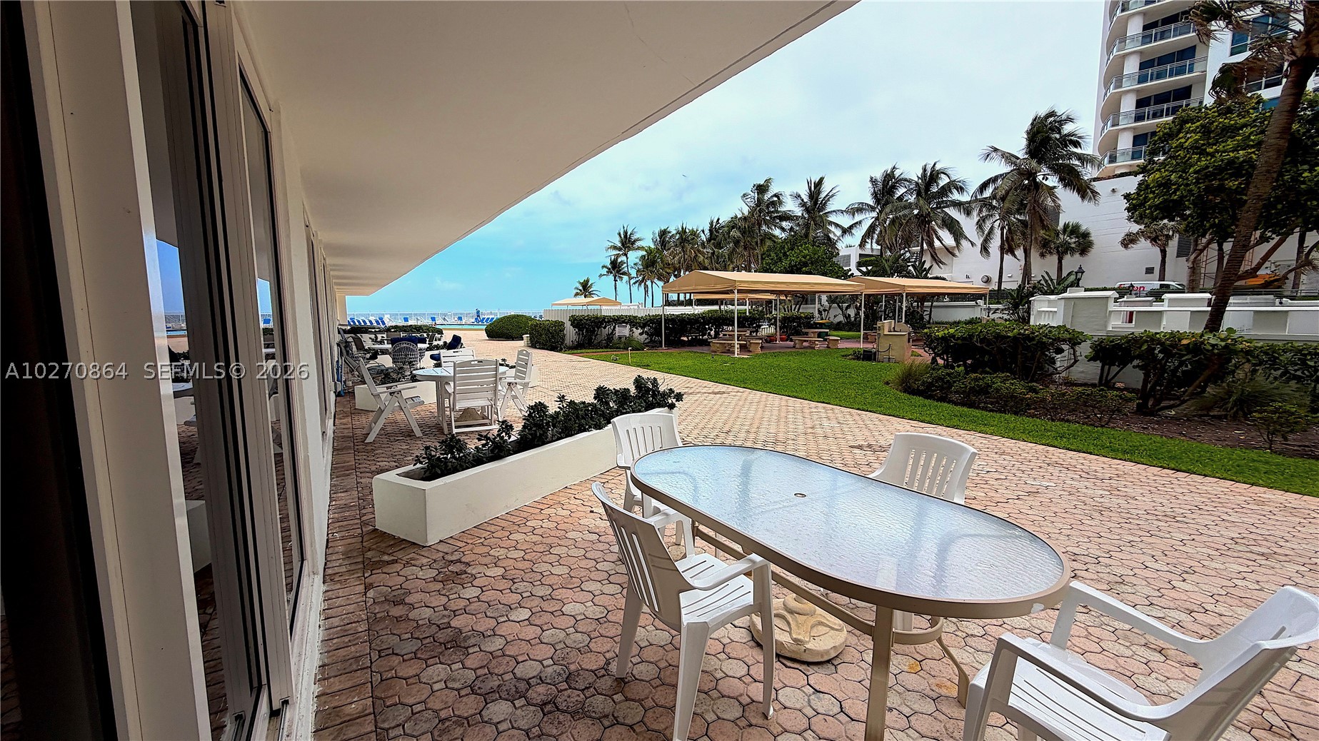 3505 S Ocean Dr 104 Property Photo 6