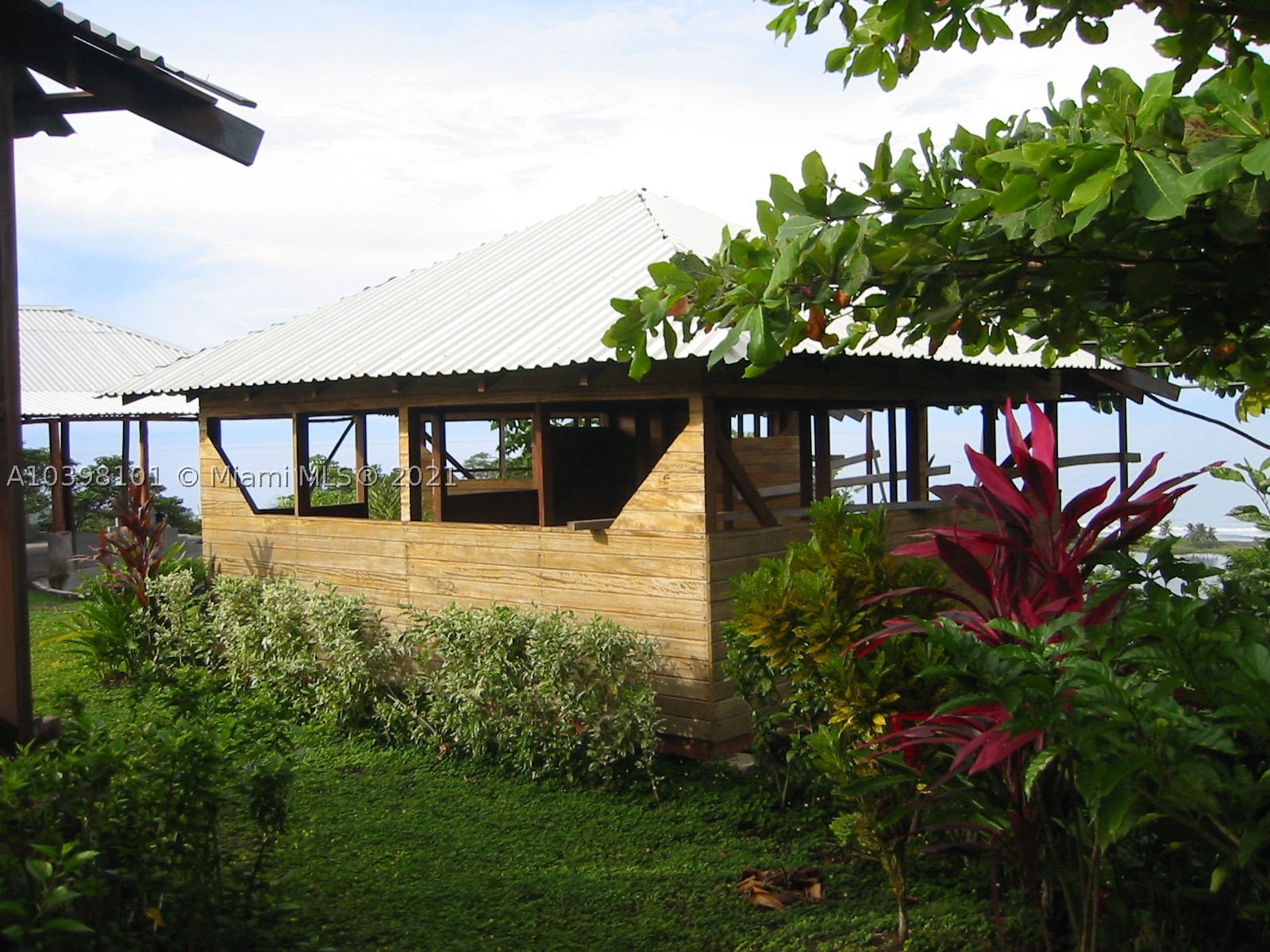 1 Carate Osa Peninsula Property Photo 15