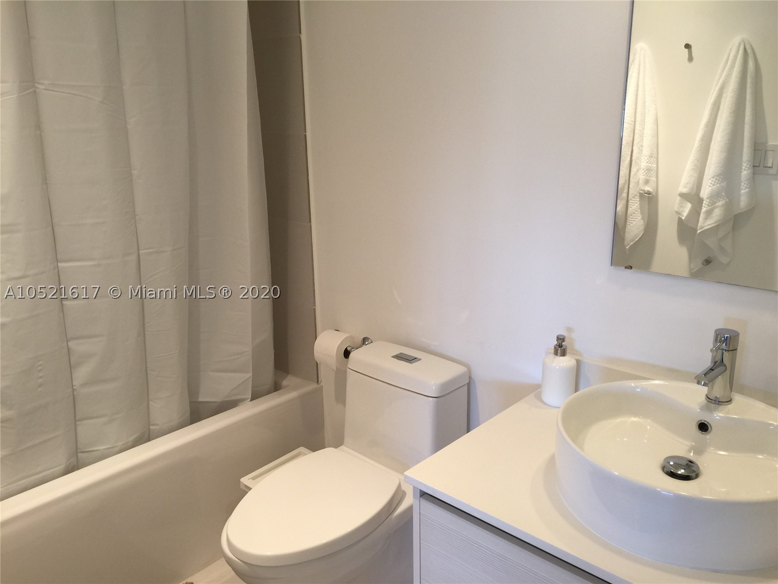 2600 E Hallandale Beach 2202 Property Photo 13
