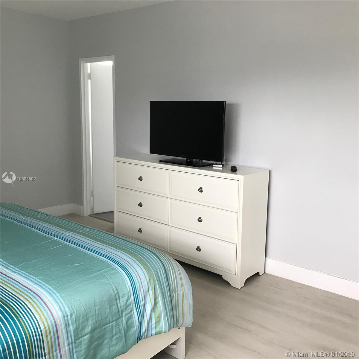 3801 S Ocean Dr 10v Property Photo 8