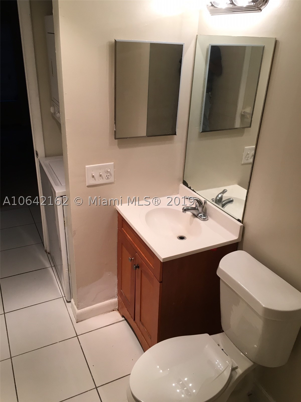 4170 Inverrary Dr 111 Property Photo 11