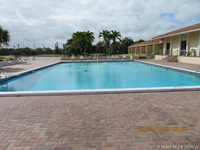 4164 Inverrary Dr 813 Property Photo 6