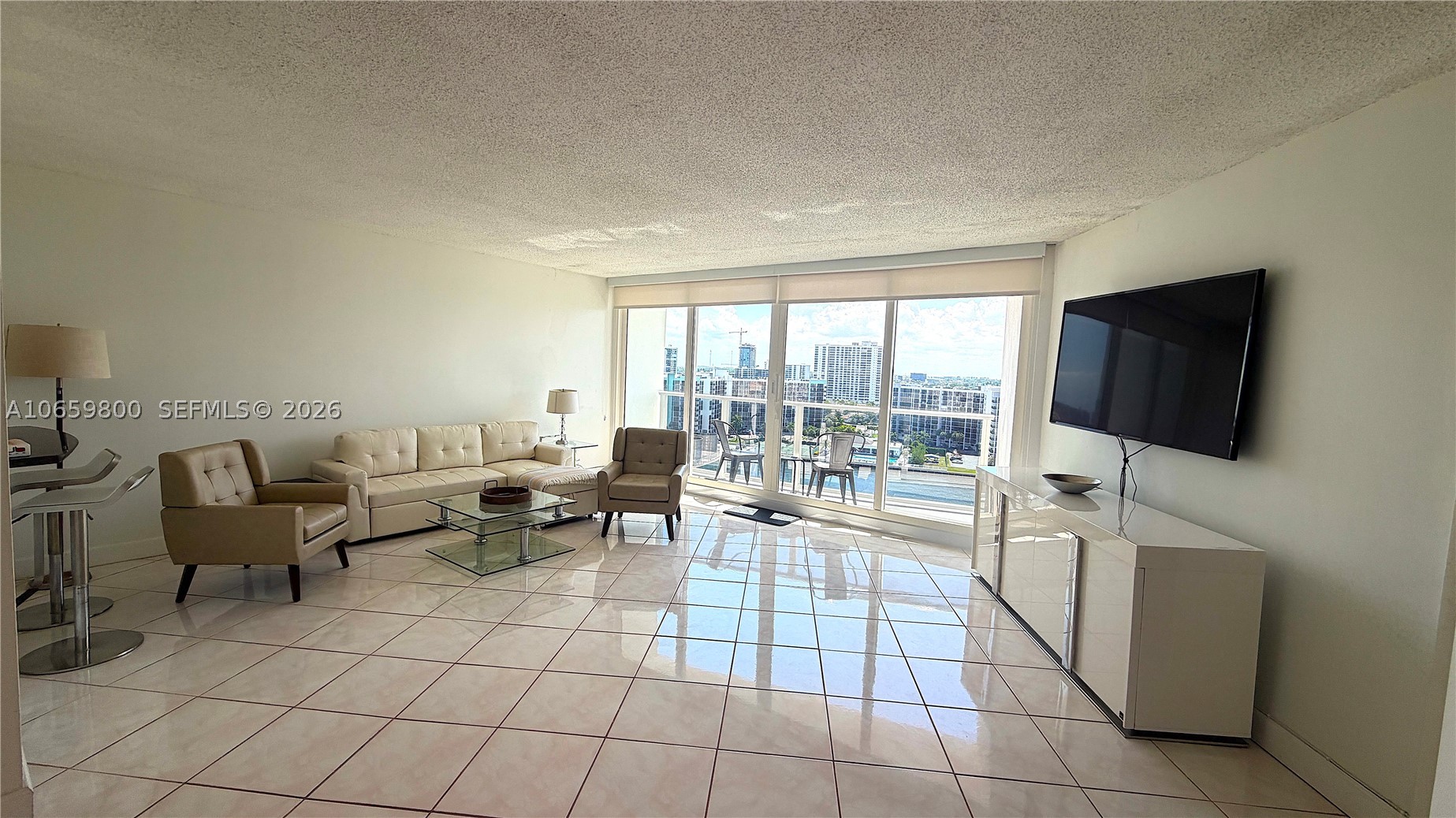 3505 S Ocean Dr 1403 Property Photo 4