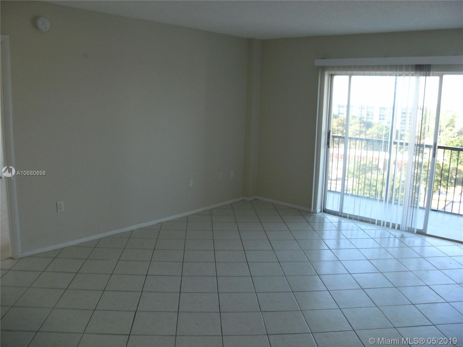 4174 Inverrary Dr 911 Property Photo 1