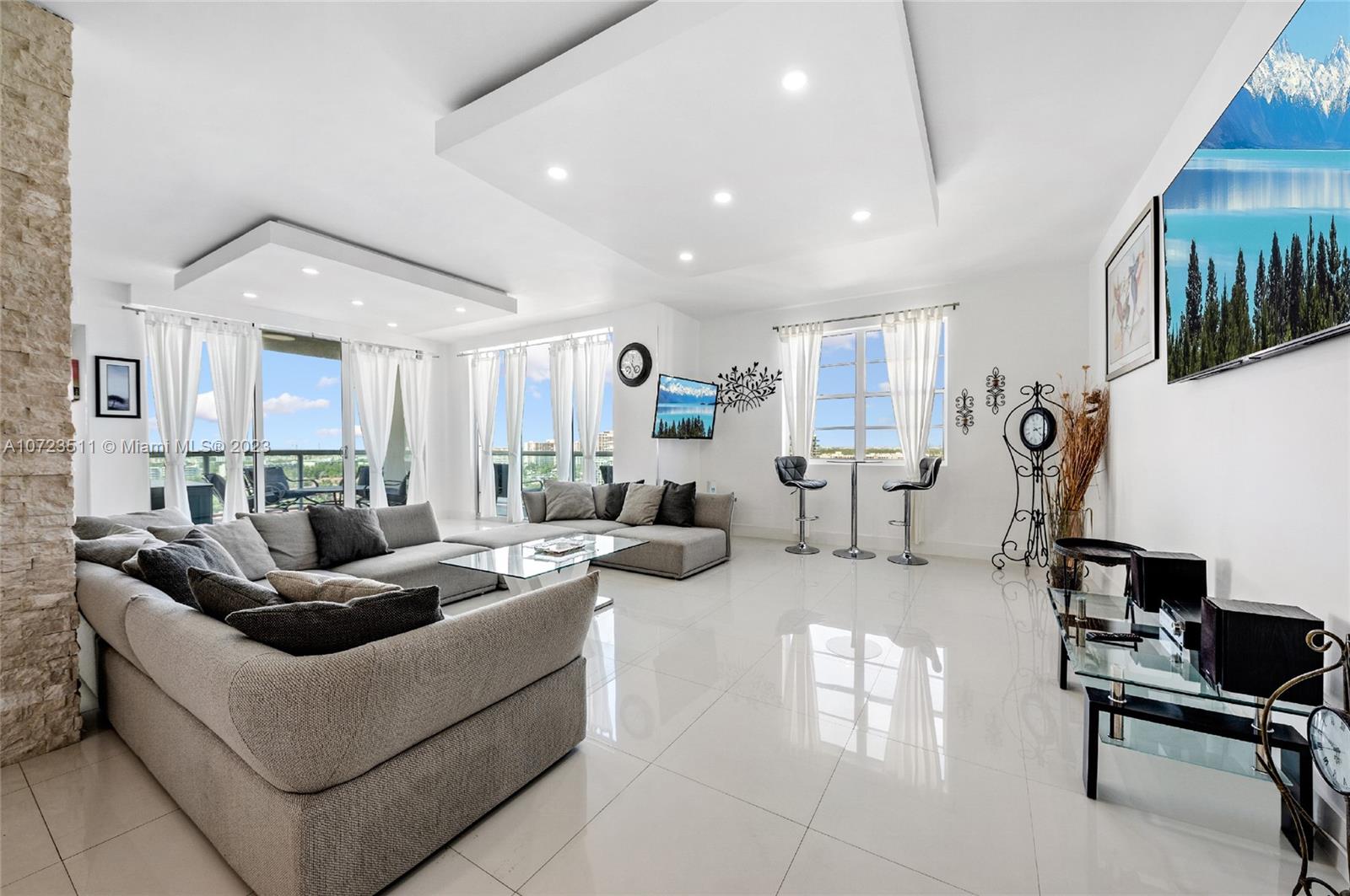 4001 S Ocean Dr Ph2 Property Photo 14